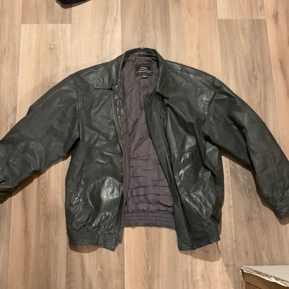 Sears Leather Jacket from around the 90s to early 2000s - Picture 1 of 4